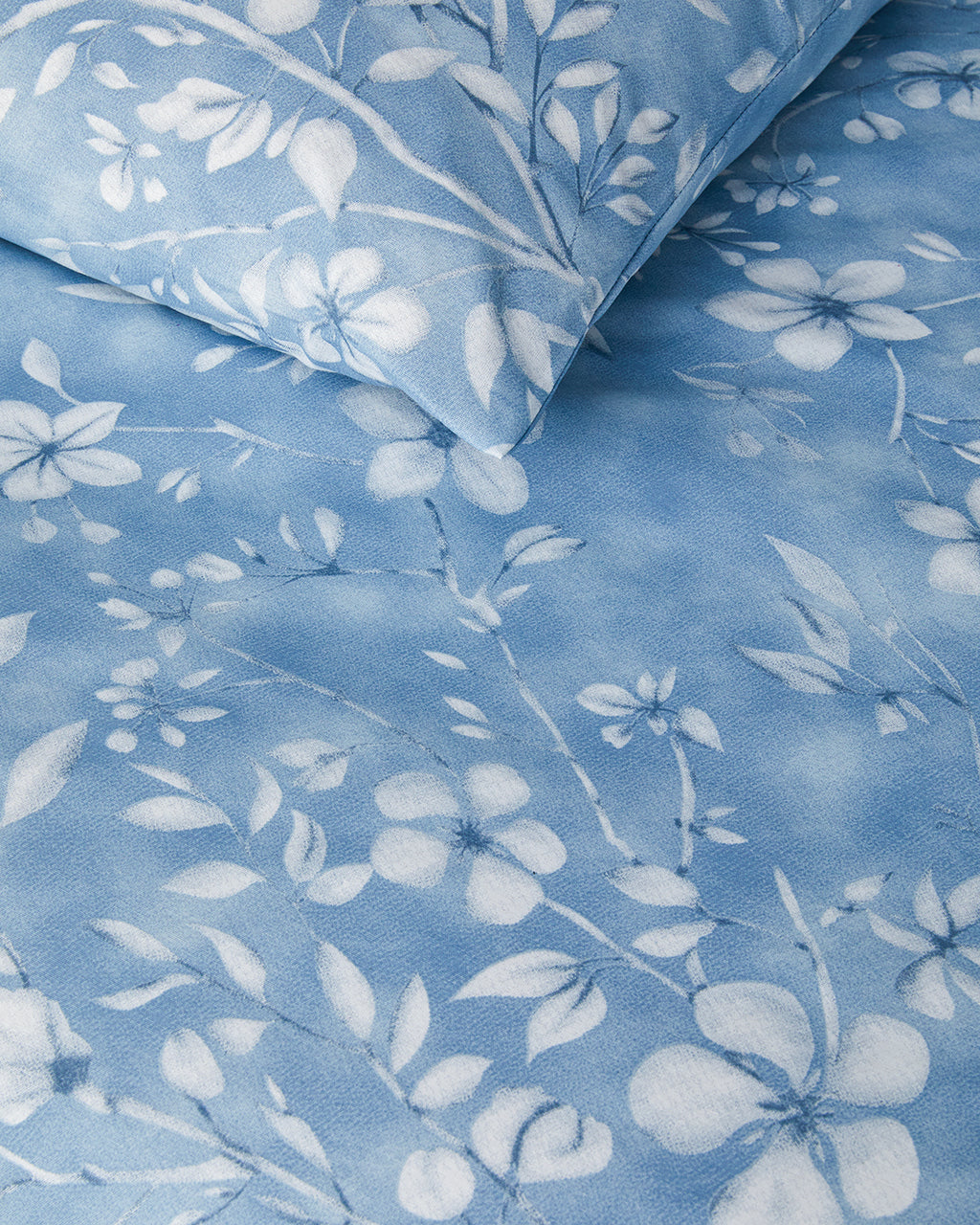 Easy Iron Duvet Cover Set - Dusty Rose, Green & Blue (view 25)