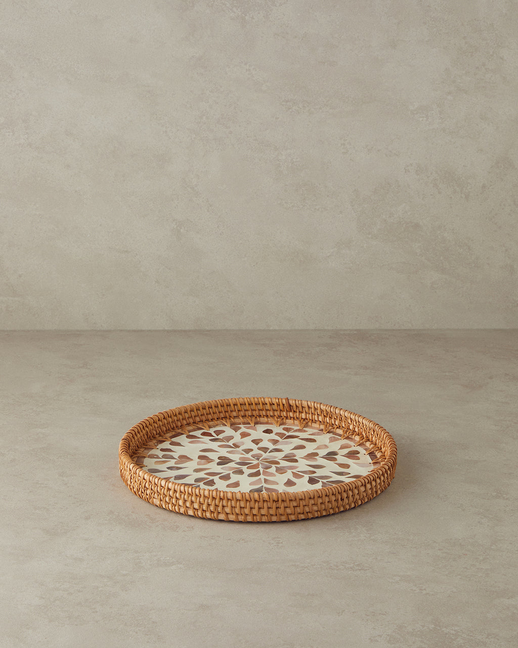 Louice Rattan Tray 30 cm Brown