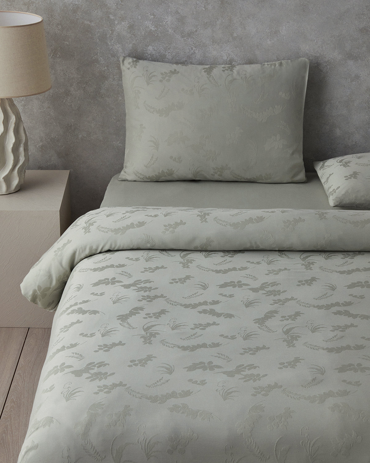Glare Jacquard Duvet Cover Set (view 9)