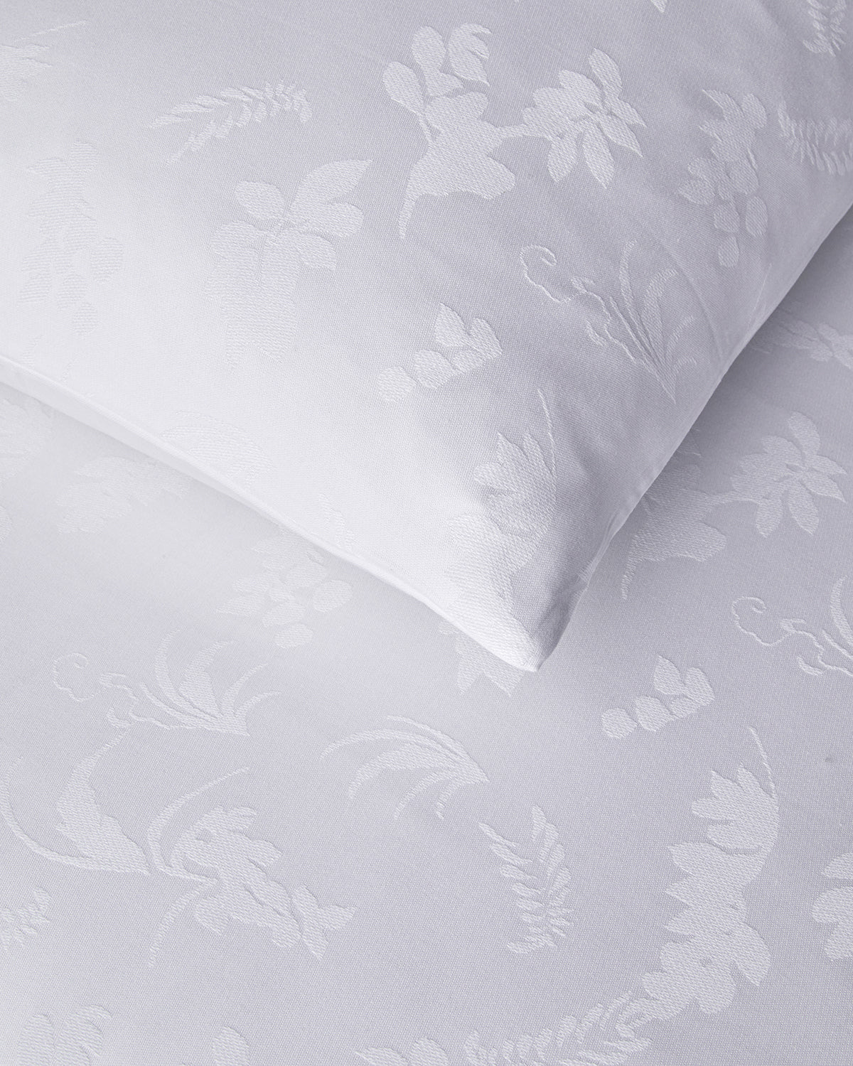 Glare Jacquard Duvet Cover Set (view 18)