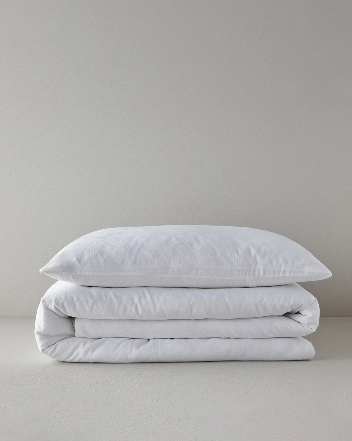 Glare Jacquard Duvet Cover Set (view 21)