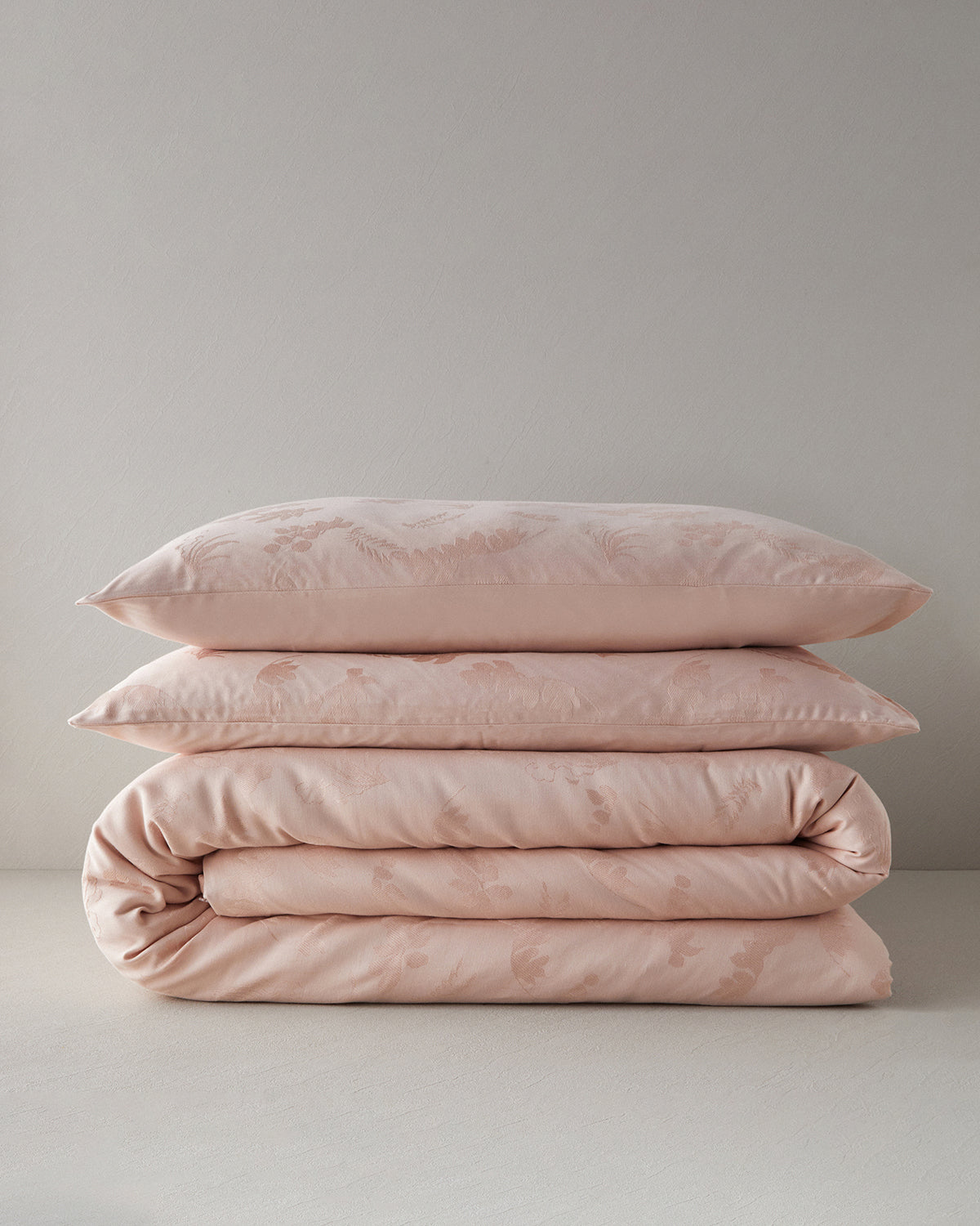 Glare Jacquard Duvet Cover Set (view 42)