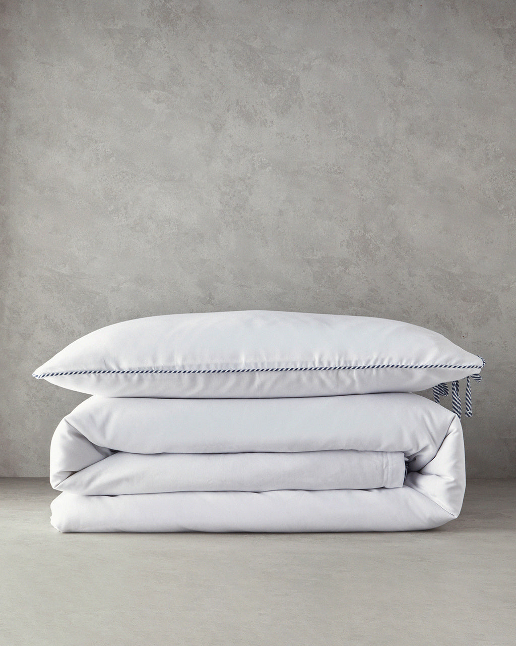 Oxford with Yarn Dyed Duvet Cover Set (view 7)