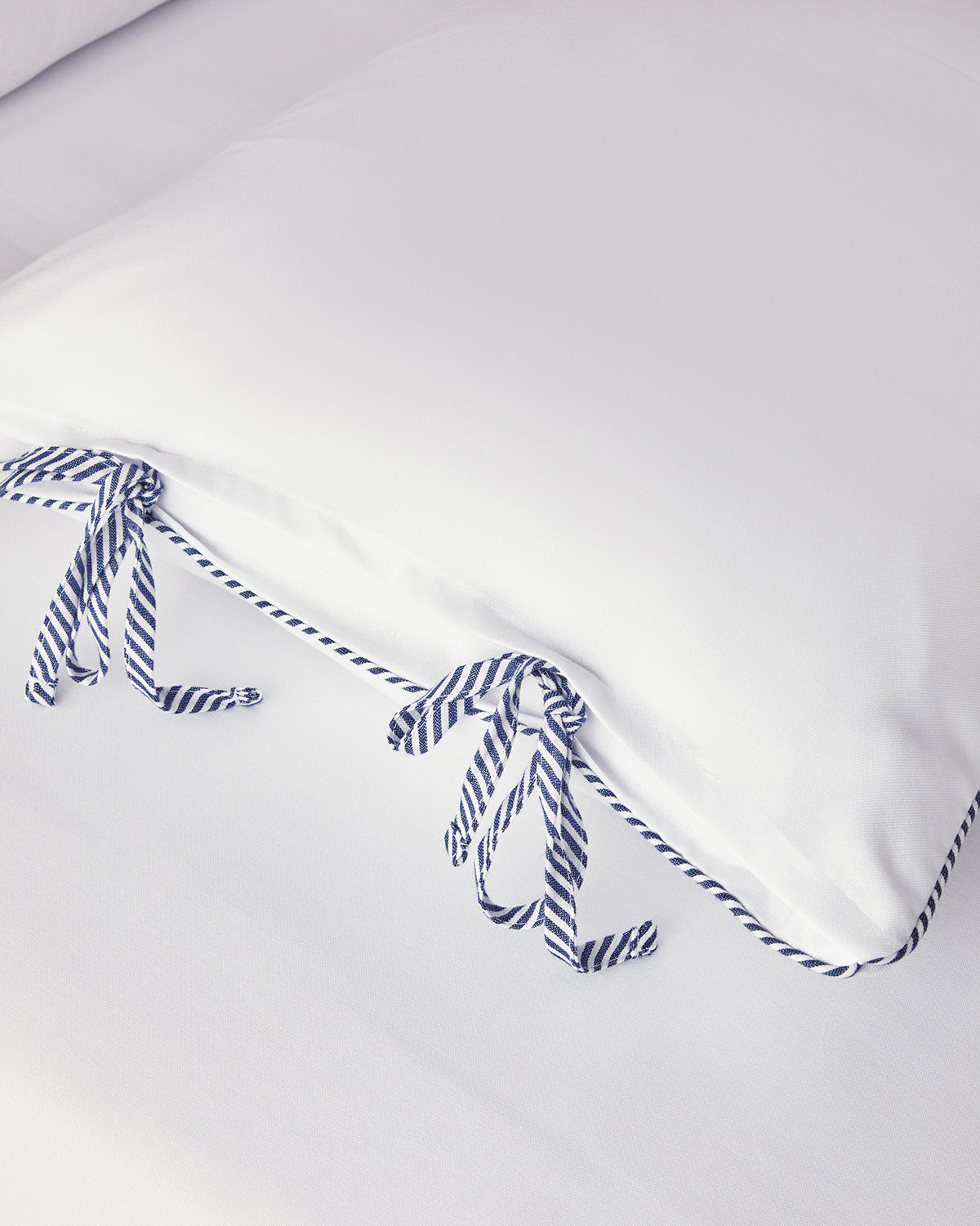 Oxford with Yarn Dyed Duvet Cover Set (view 11)