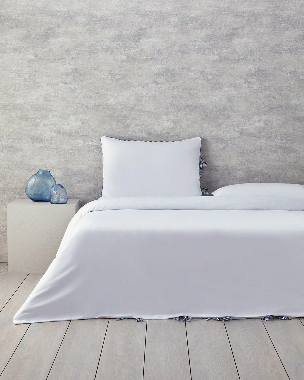 Oxford with Yarn Dyed Duvet Cover Set (view 15)