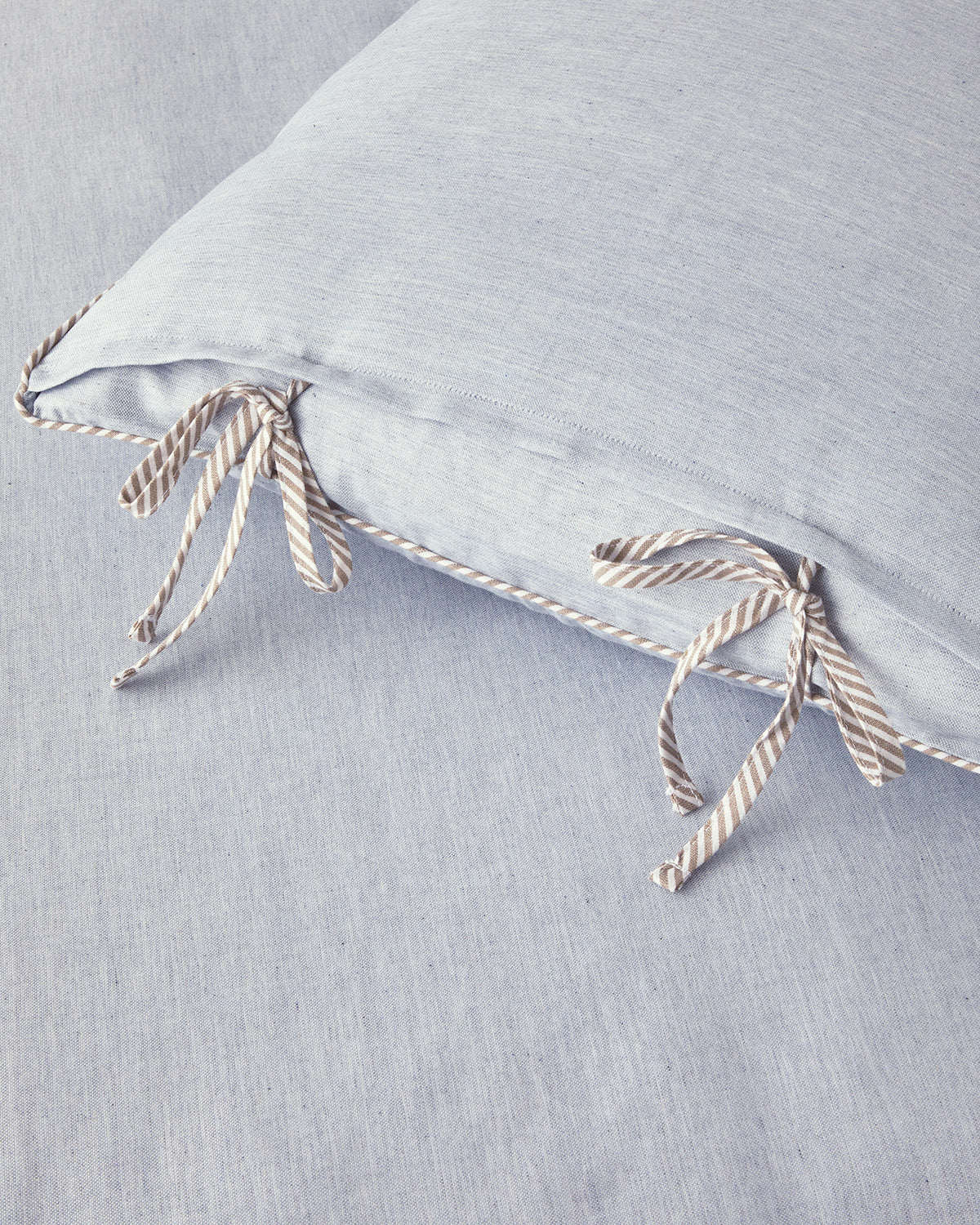 Oxford with Yarn Dyed Duvet Cover Set (view 24)
