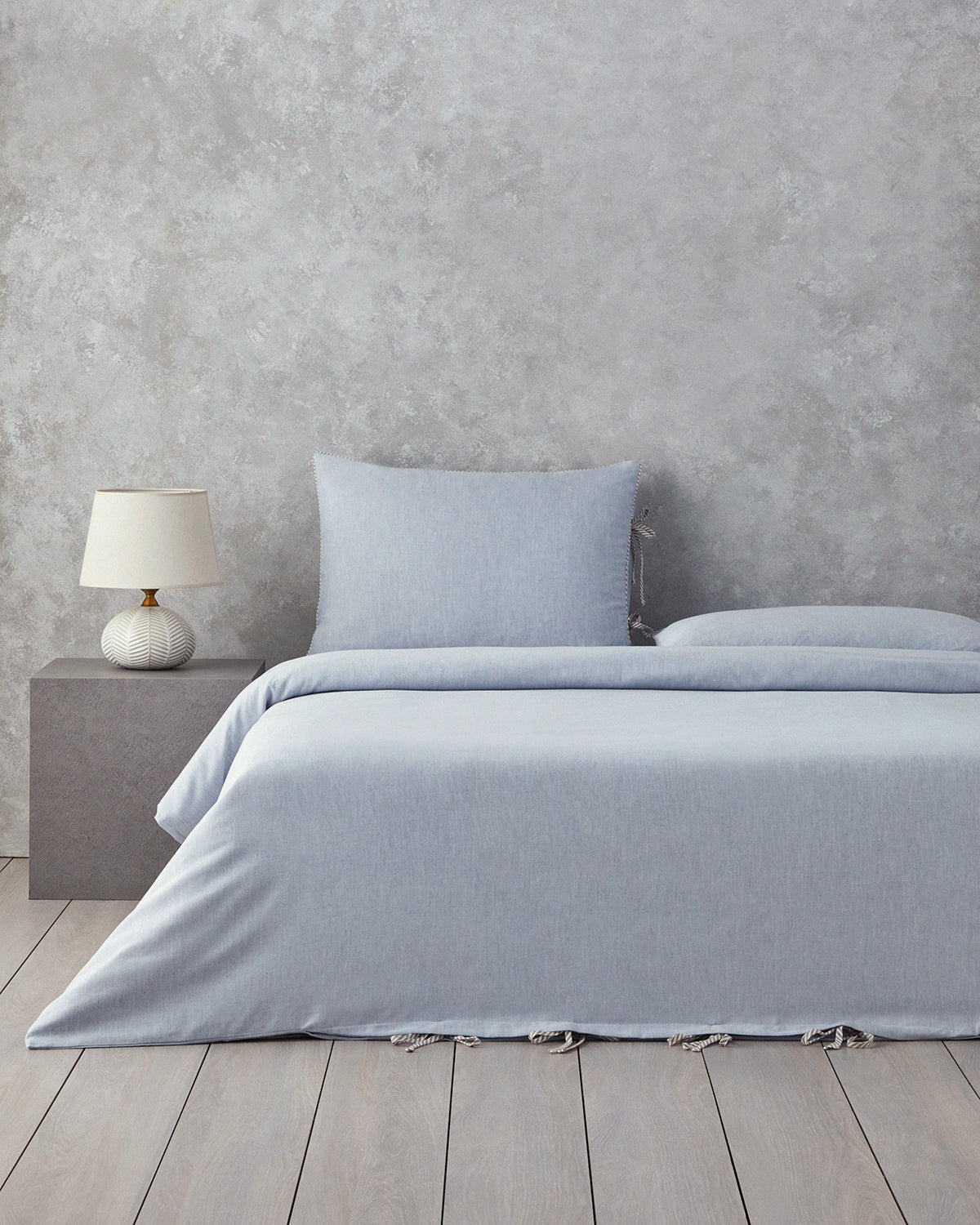 Oxford with Yarn Dyed Duvet Cover Set (view 34)