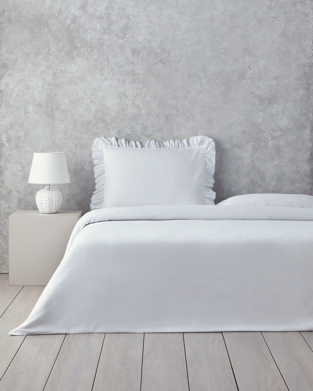 Blaze Ruffled Waffle Duvet Cover Set - White - Single 160x220 cm