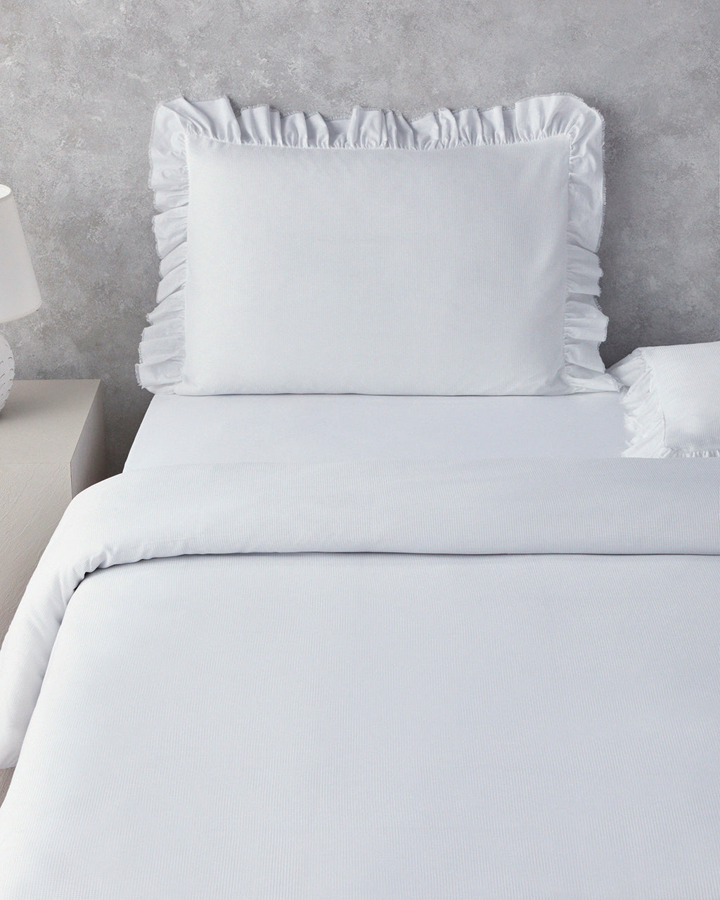 Blaze Ruffled Waffle Duvet Cover Set - Light Beige - Double 200x220 cm (view 2)