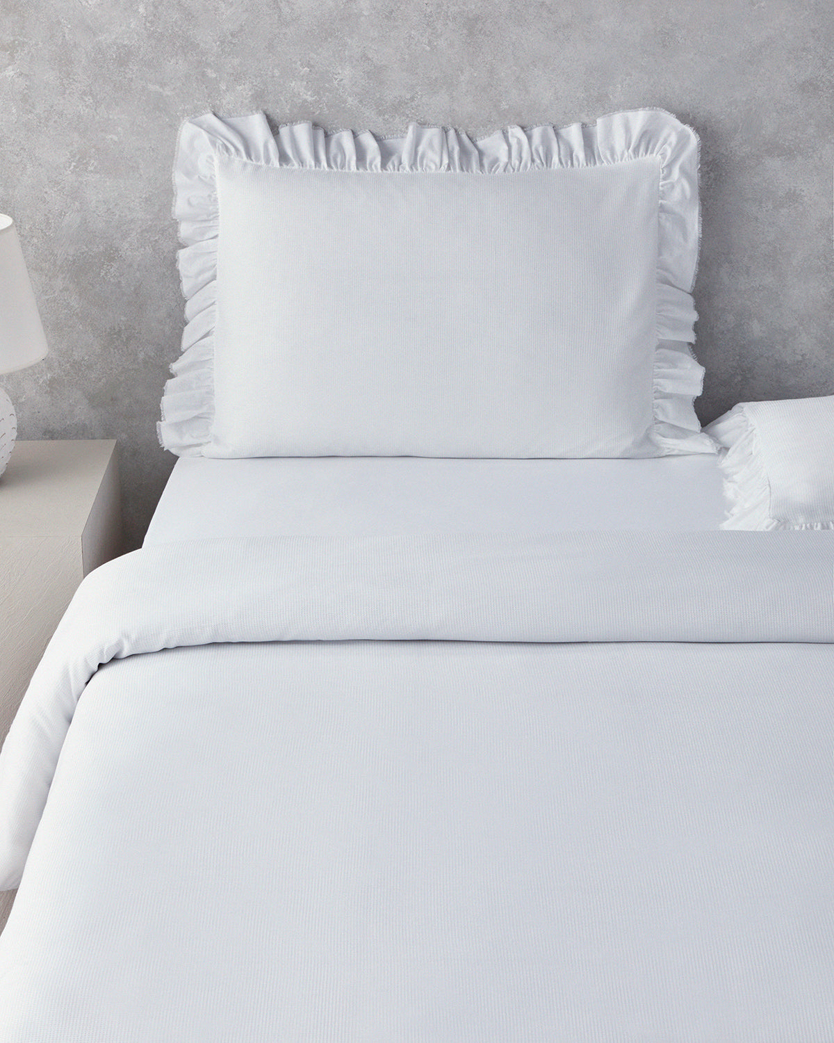 Blaze Ruffled Waffle Duvet Cover Set - Light Beige - Double 200x220 cm (view 2)