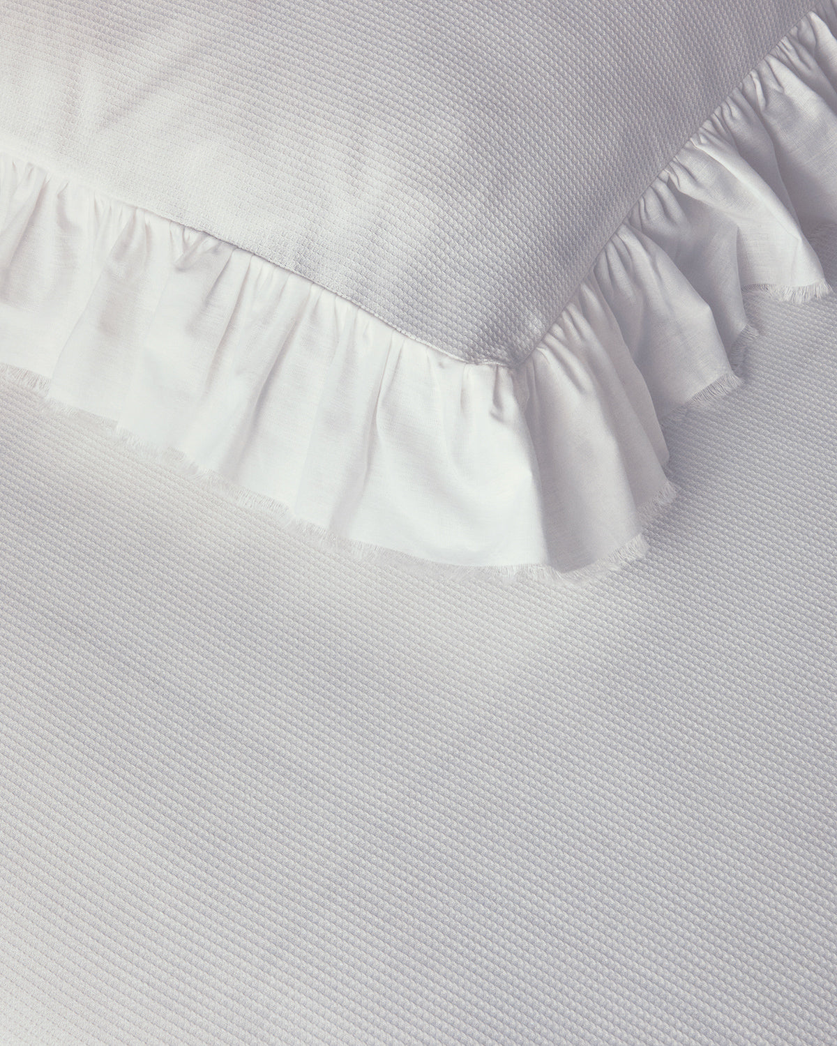 Blaze Ruffled Waffle Duvet Cover Set - Terracotta - King 240x220 cm (view 4)