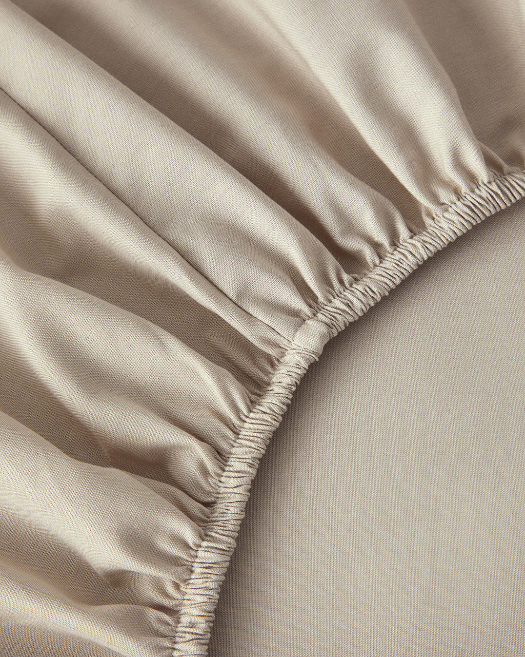 Blaze Ruffled Waffle Duvet Cover Set (view 13)