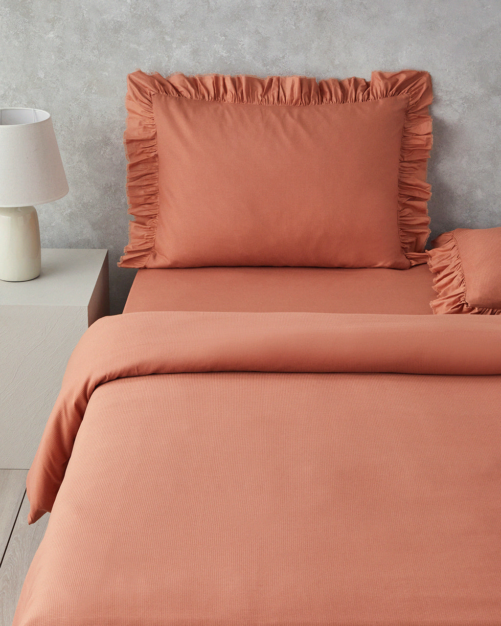 Blaze Ruffled Waffle Duvet Cover Set (view 16)