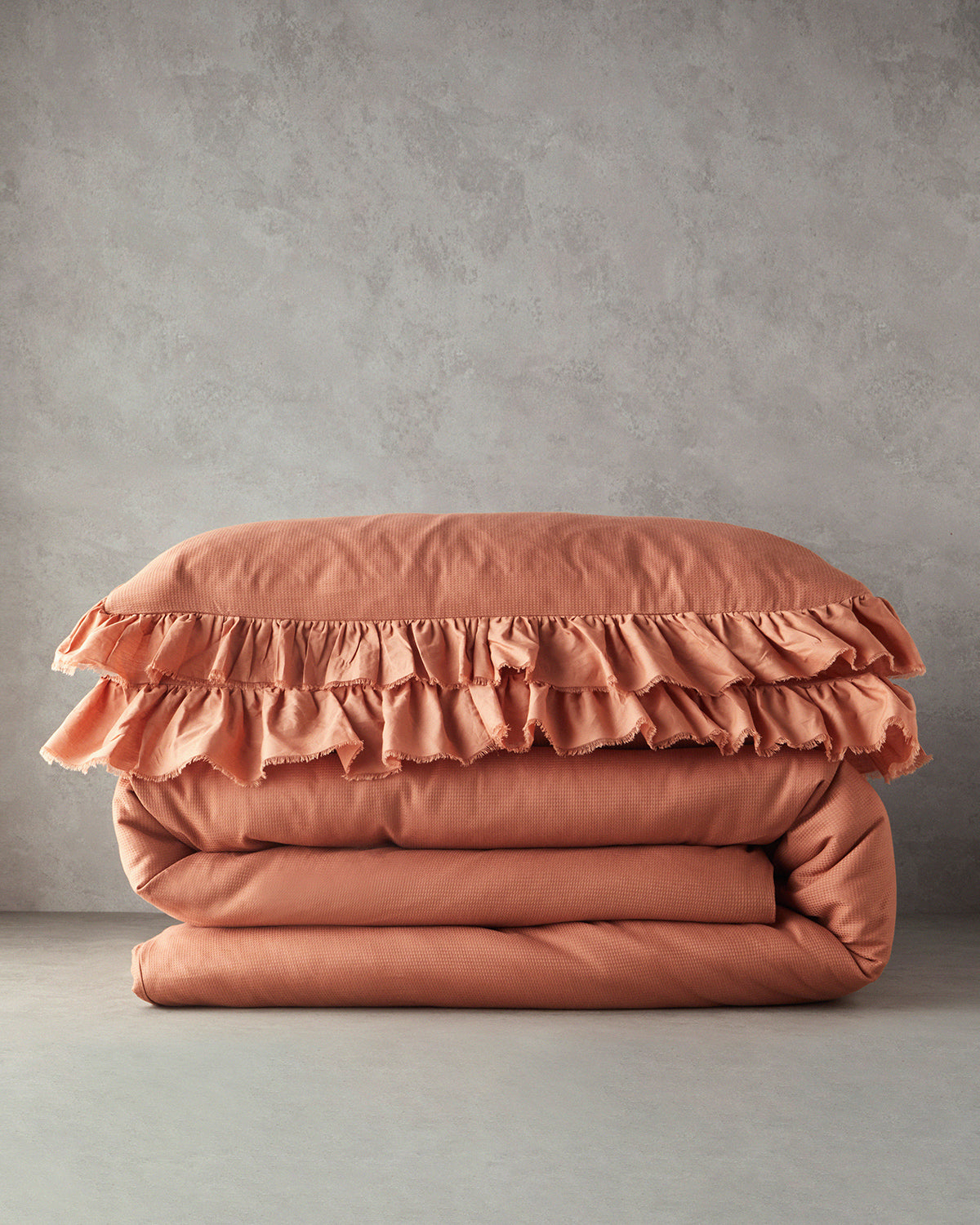 Blaze Ruffled Waffle Duvet Cover Set (view 28)