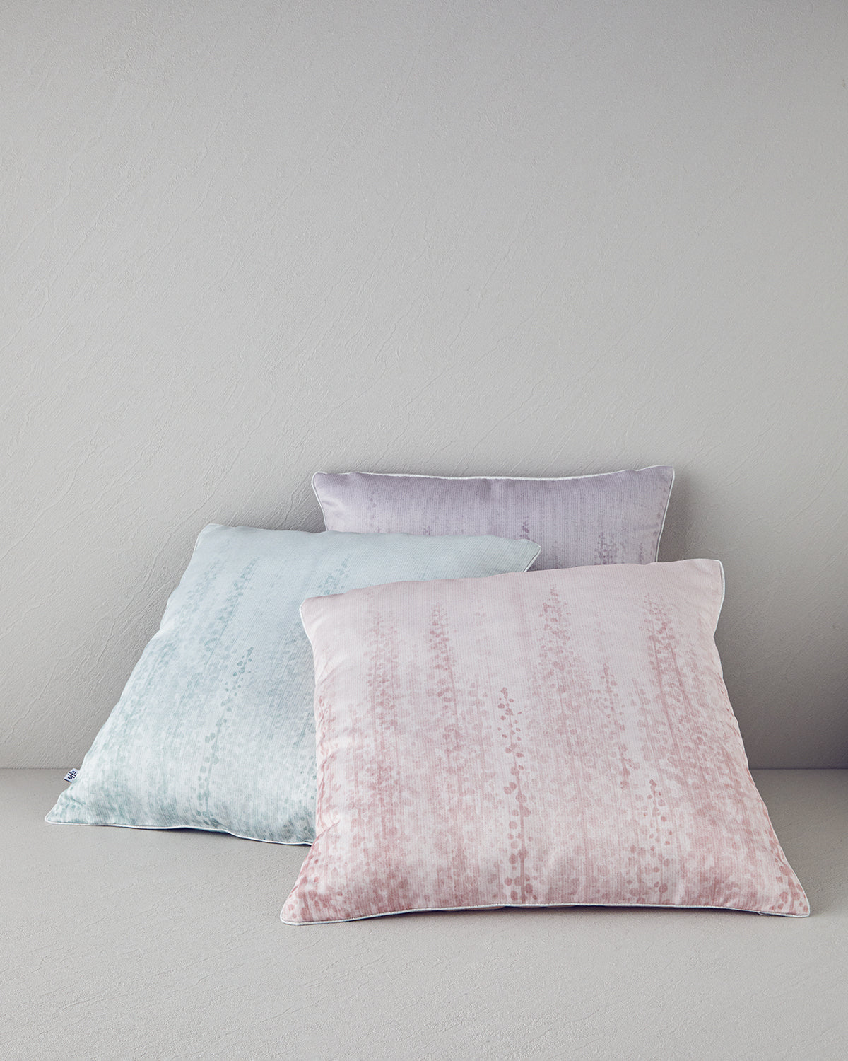 Gage Toss Pillow Cover 45x45 cm Damson (view 5)