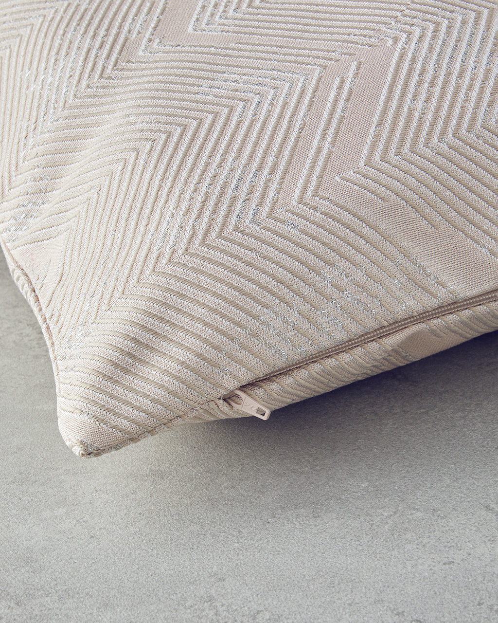 Gilan Decorative Cushion 35x55 cm Powder (view 3)