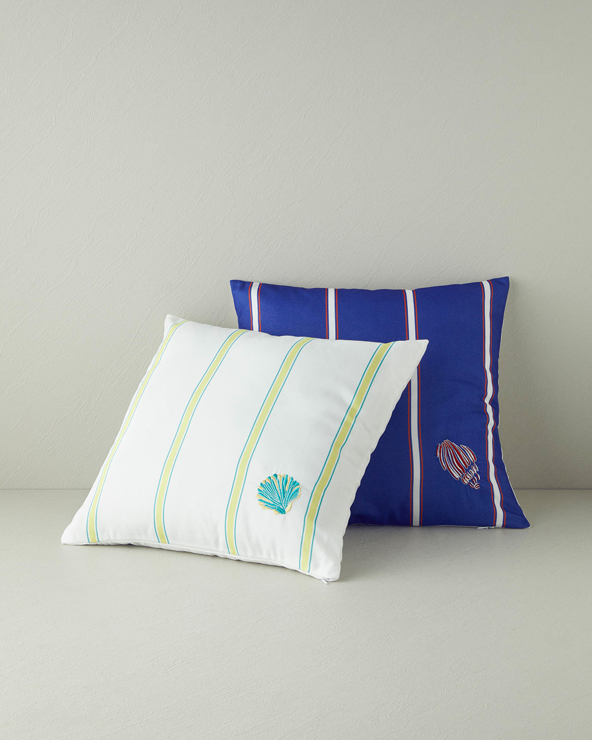 Embroidered Toss Pillow Cover 45x45 cm Navy Blue (view 2)