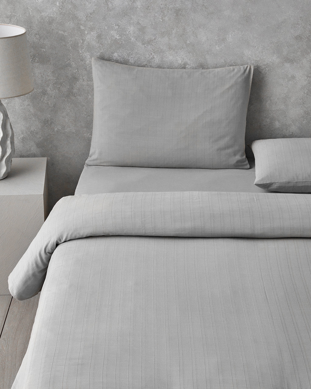 Diamond Silky Cotton Duvet Cover Set - Gray - Double 200x220 cm (view 2)