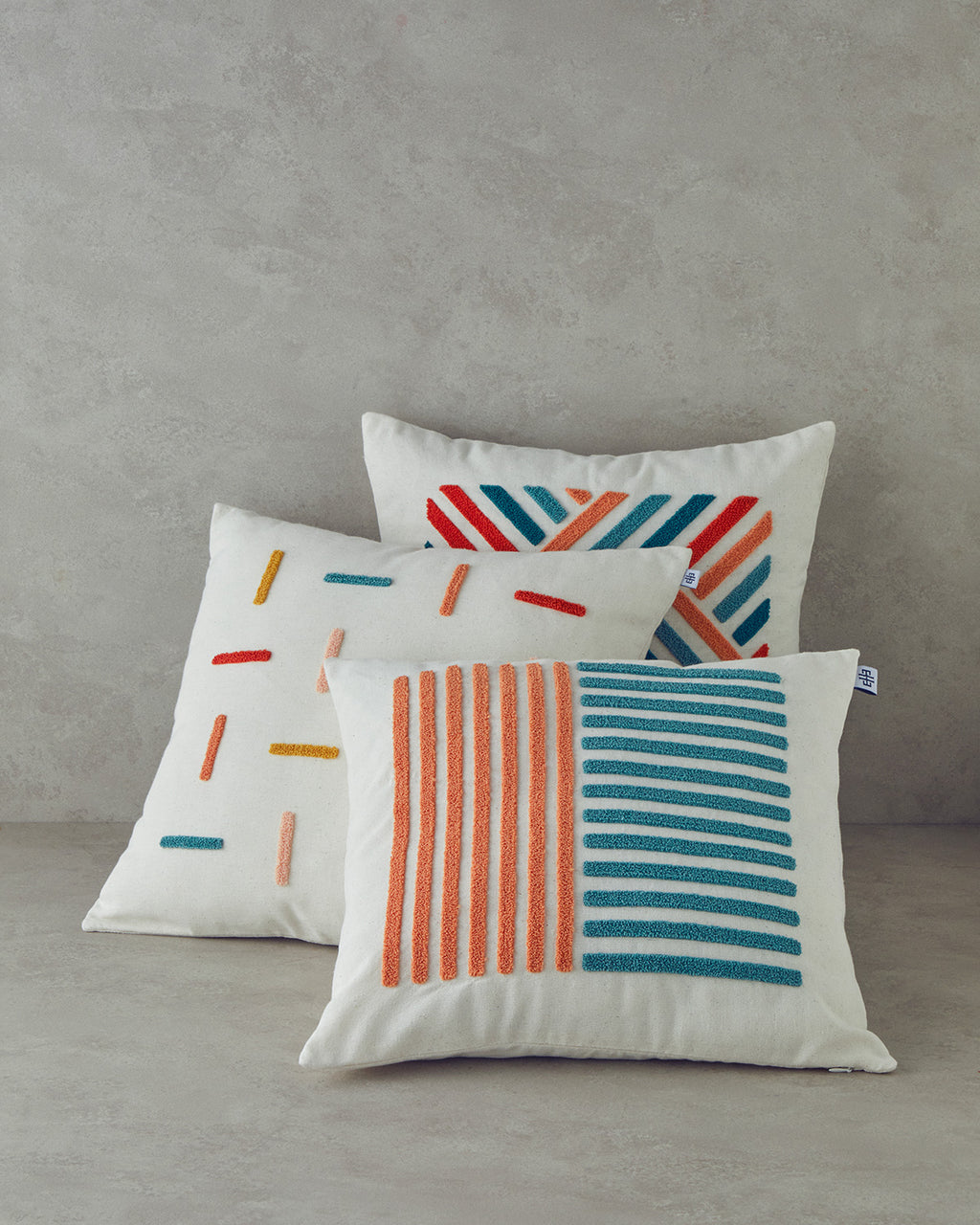 Punch Needle Embroidered Stuffed Cushion 45x45 cm Natural (view 2)