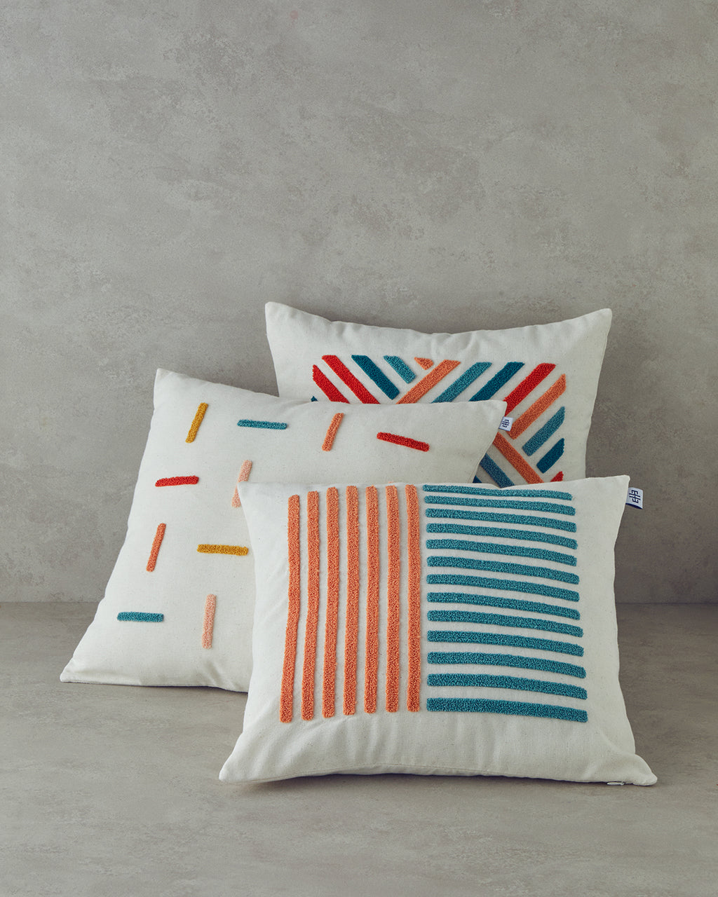 Punch Needle Embroidered Stuffed Cushion 45x45 cm Natural (view 2)