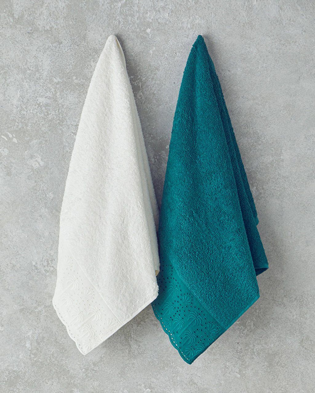Festoon Palm Cotton Scalloped Face Towel 50x80 cm Green (view 2)