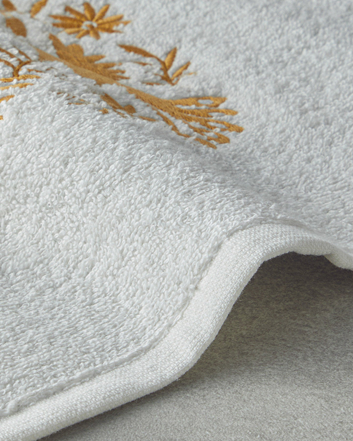 Floral Crowd Cotton Embroidered Face Towel 50x80 cm Ecru