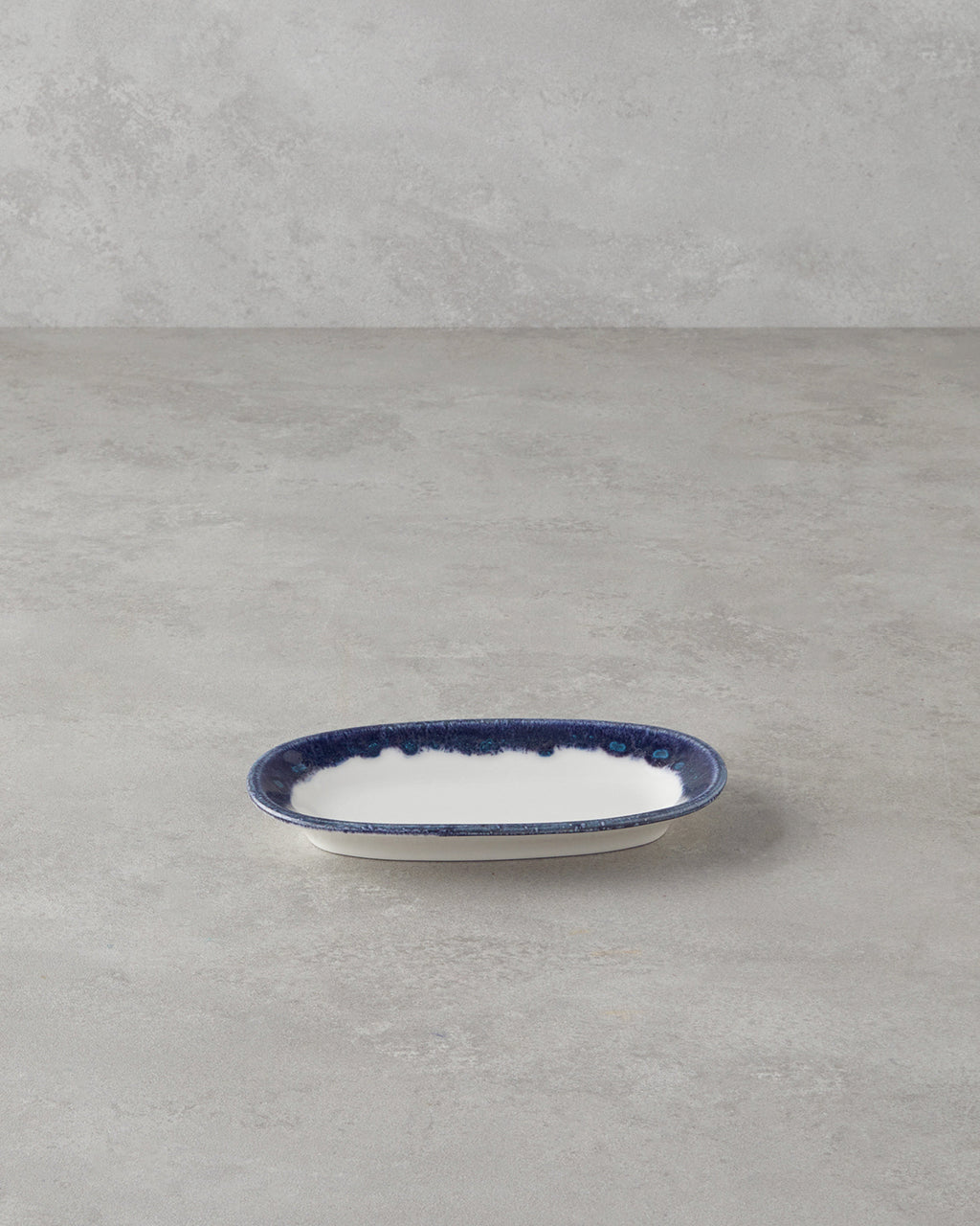 Porcelain Rectangular Plate - Navy Blue & Red - Navy Blue - 19 cm