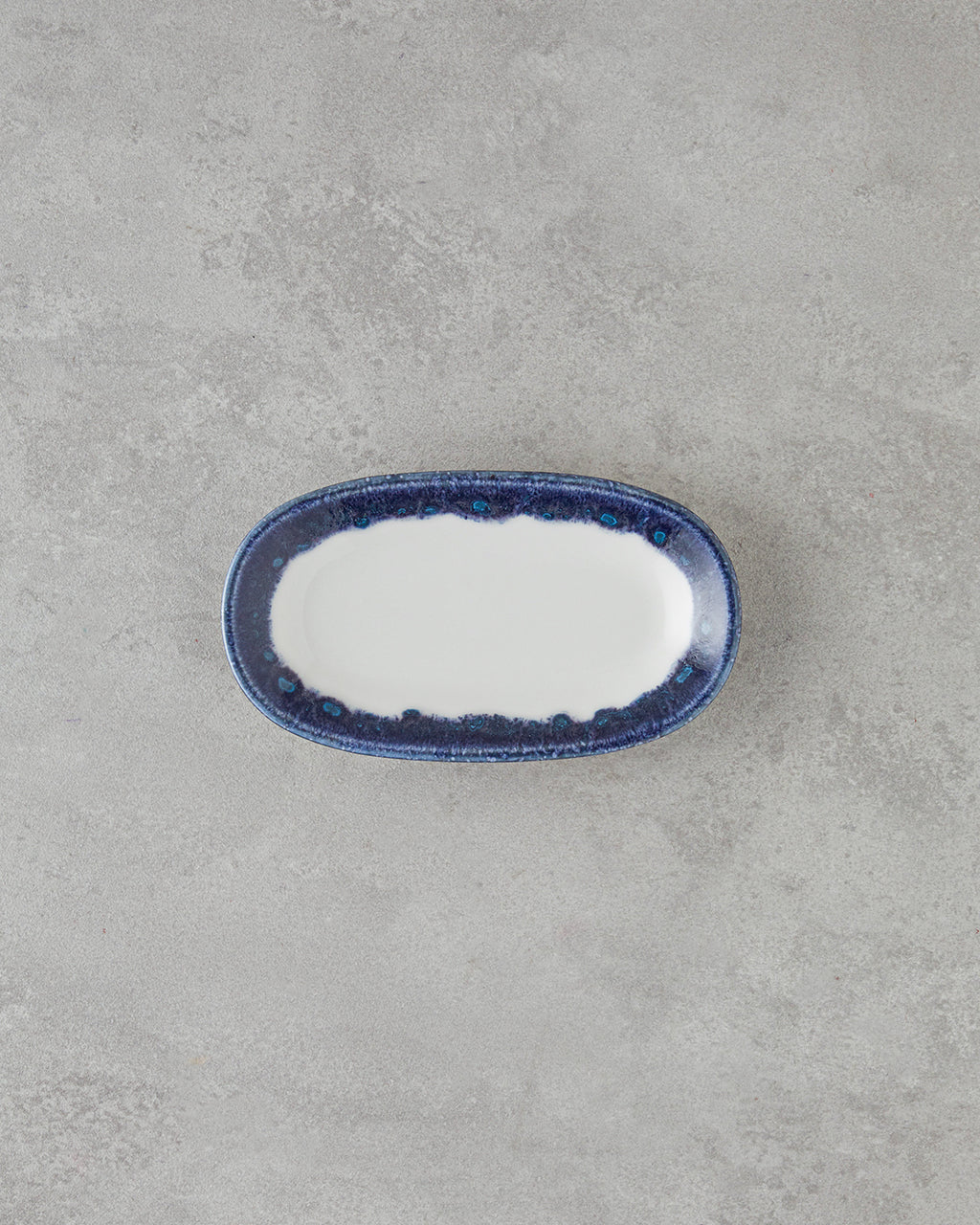 Porcelain Rectangular Plate - Navy Blue & Red - Red - 19 cm (view 2)