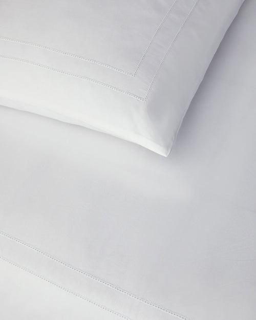 Ajouré Percale Double Size Duvet Cover Set 200x220 cm White (view 2)