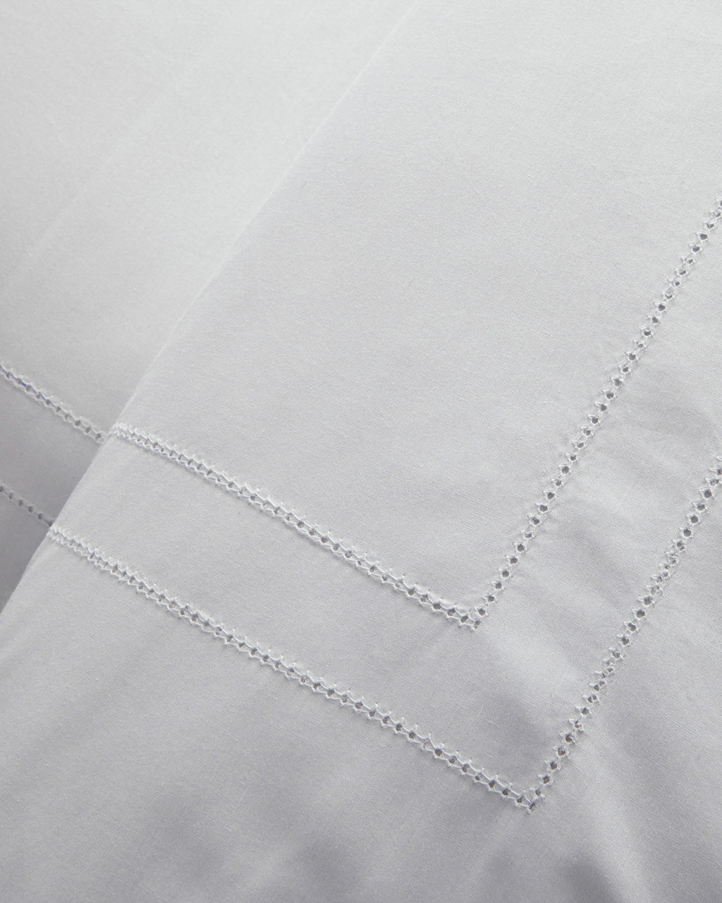 Ajouré Percale Double Size Duvet Cover Set 200x220 cm White (view 3)
