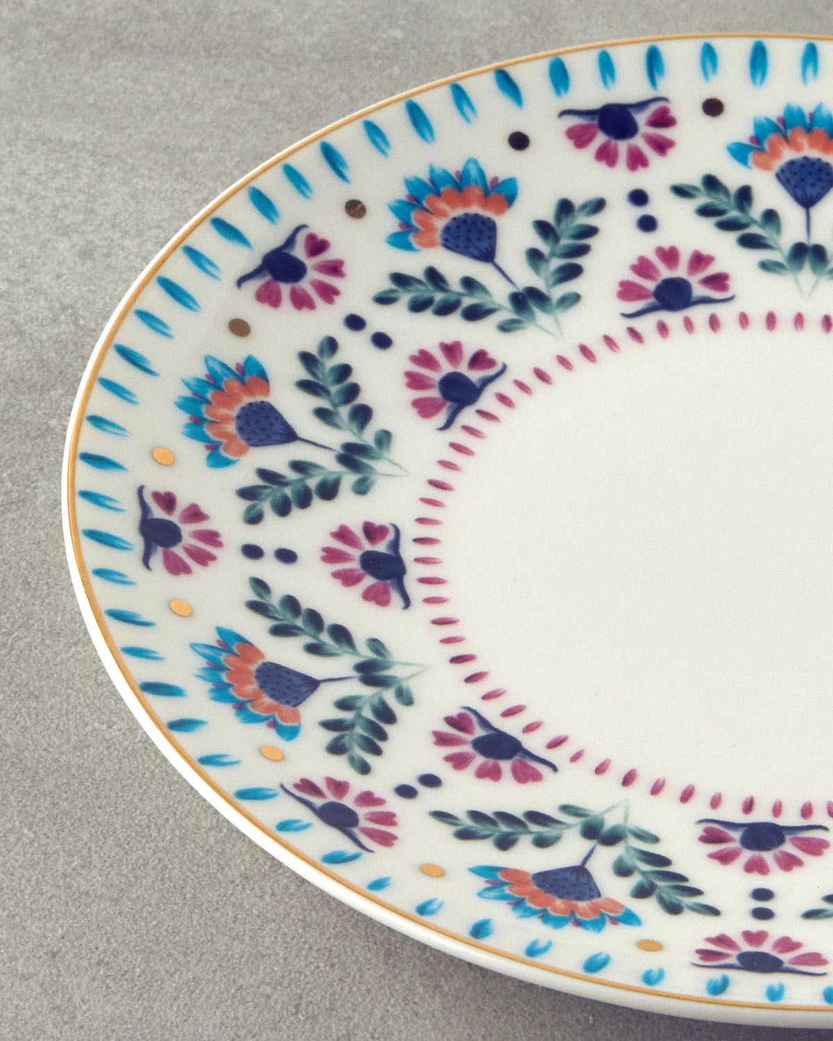 Carnival Time Bone Porcelain Cake Plate 20 cm Colored (view 2)