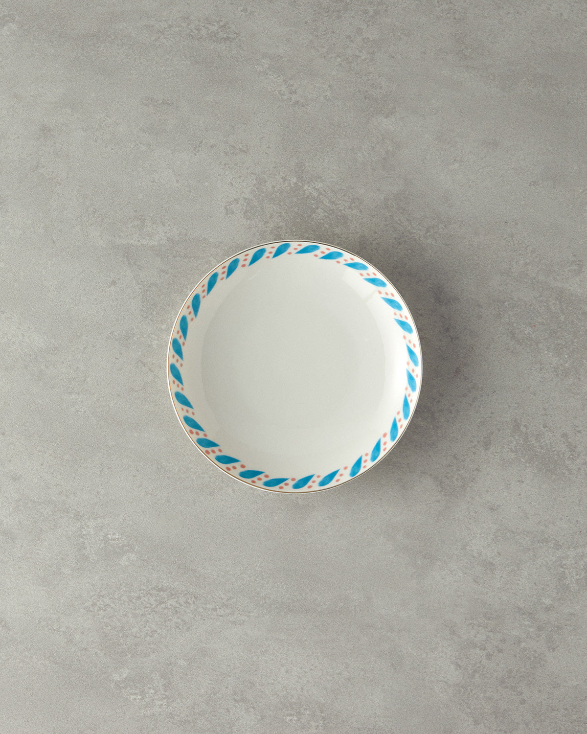 Bone Porcelain Deep Plate 20 cm Blue