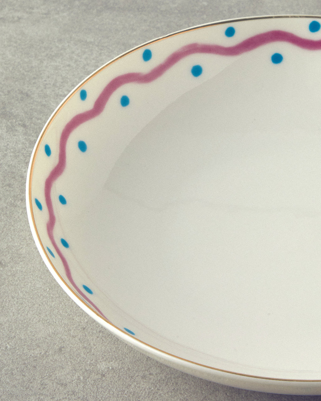 Bone Porcelain Deep Plate 20 cm Fuchsia - Blue (view 2)