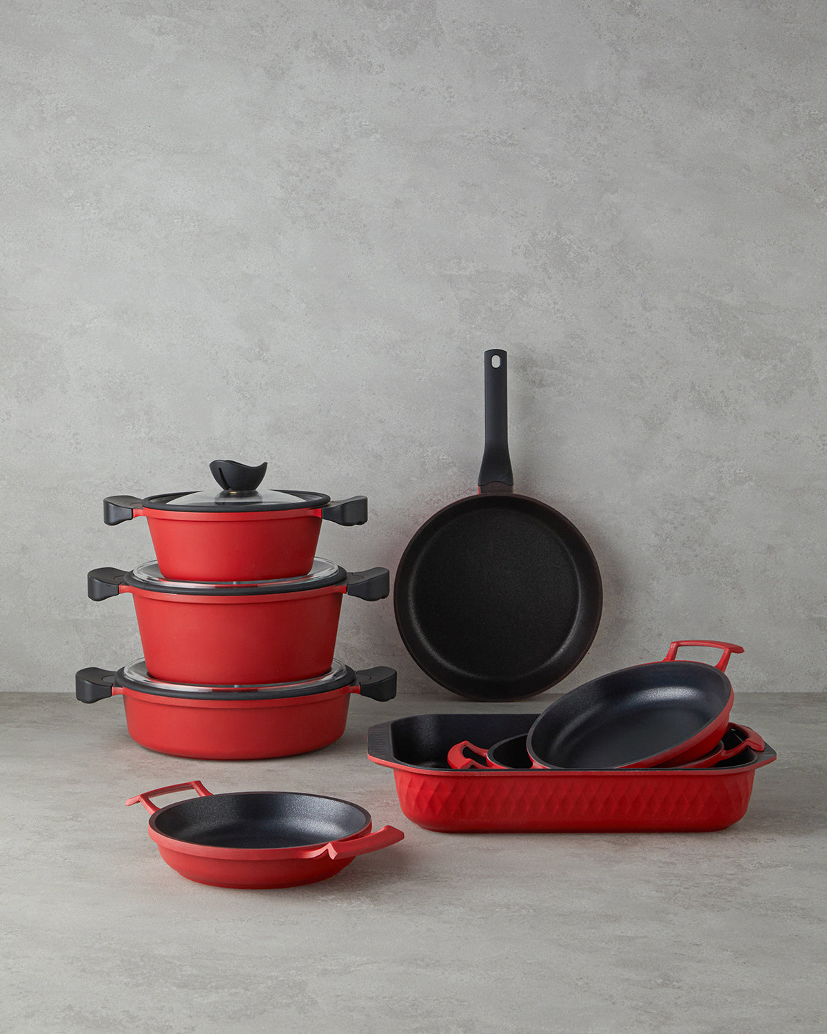 Prime Red Love Cast Aluminum Deep Pot Red (view 8)