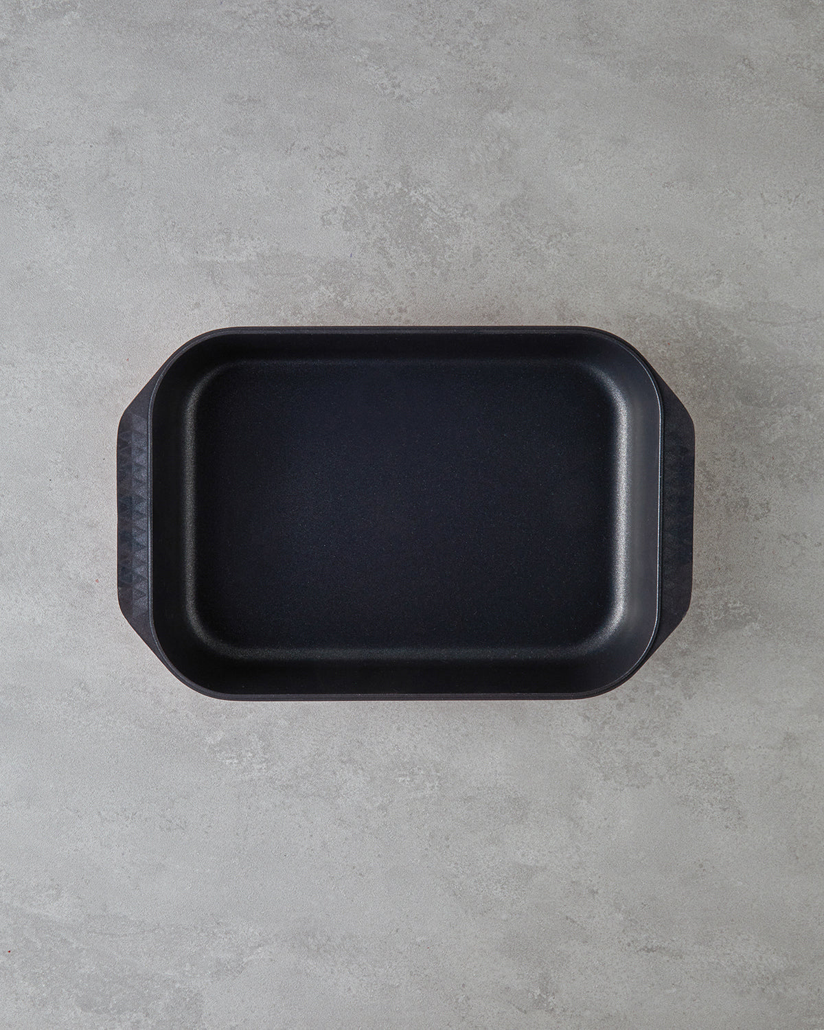 Prime Red Love Cast Aluminum Oven Dish 30 cm Red (view 2)