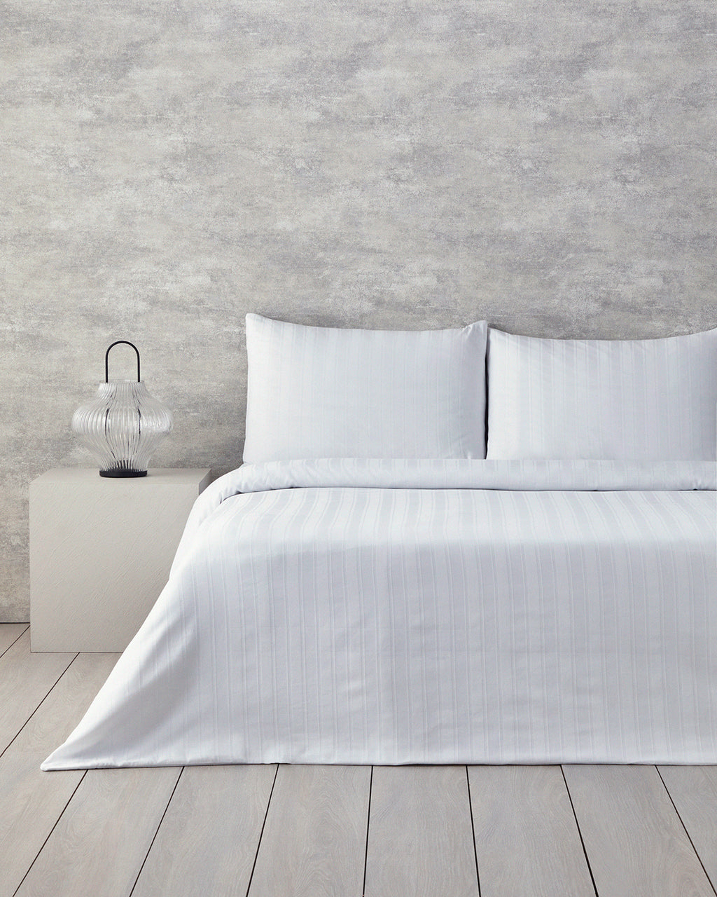 Lior Striped Cotton Satin Double Size Duvet Cover Set 200x220 cm White