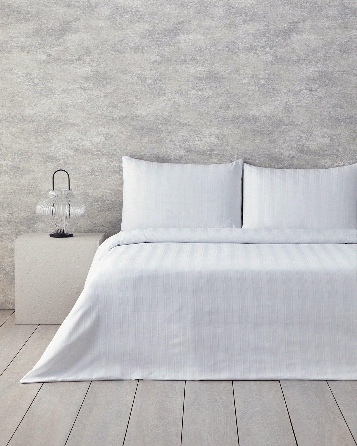 Lior Striped Cotton Satin Double Size Duvet Cover Set 200x220 cm White