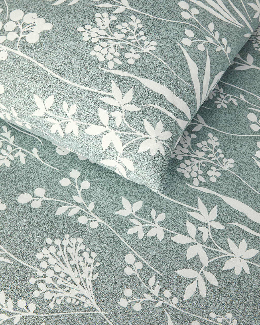 Spring Leaves Crêpe Duvet Cover Set Green (view 11)