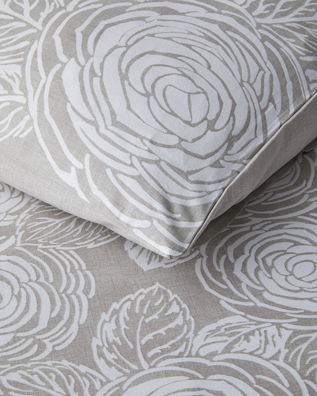 Shabby Rose Crêpe King Size Duvet Cover Set 240x220 cm Stone Colored (view 4)