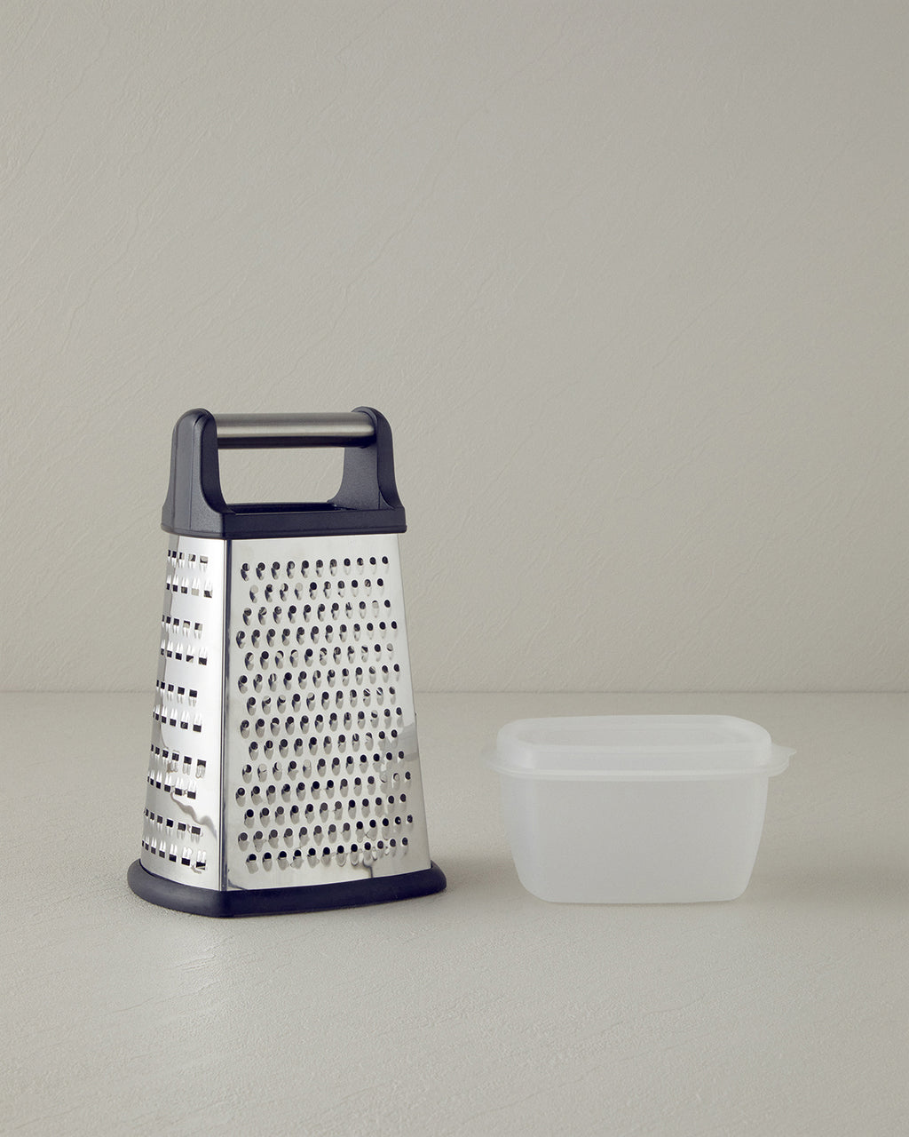 Axis Stainless Steel Grater 22.5 cm Black