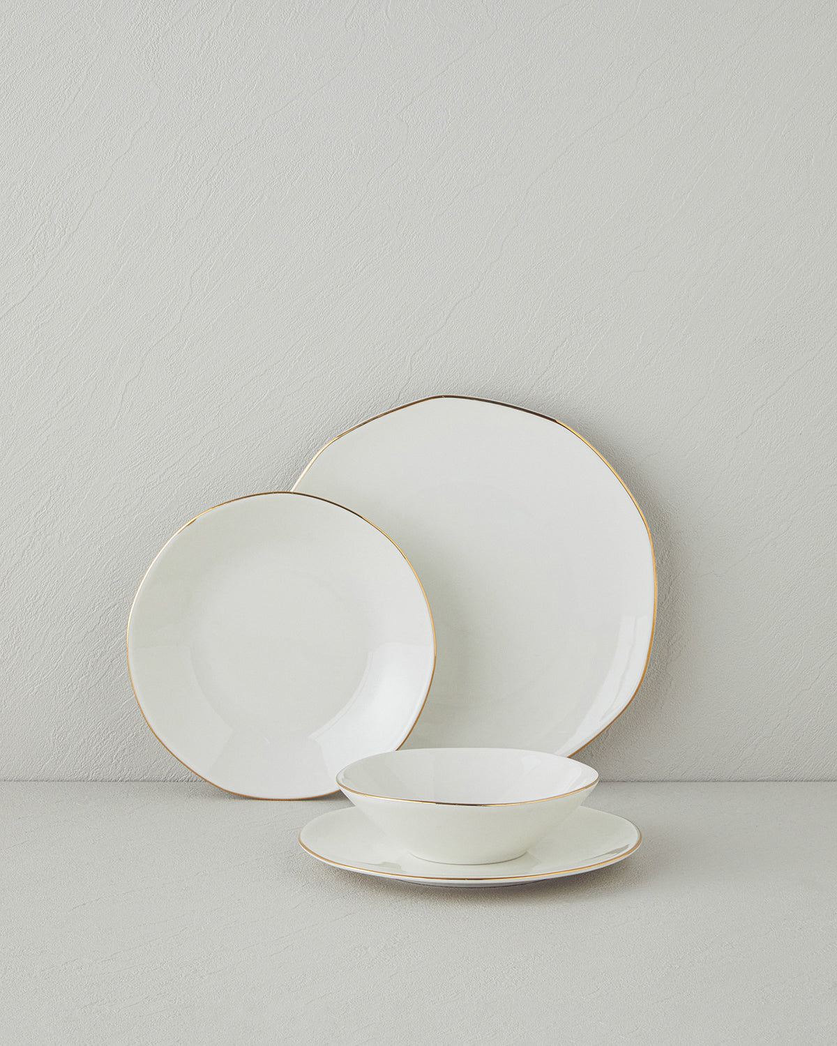 Carmen Porcelain Table Set 24 Pieces, 6 Servings - Gold