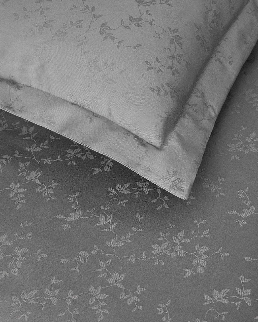 Taylor Lyocell Satin Double Size Duvet Cover Set 200x220 cm (view 8)
