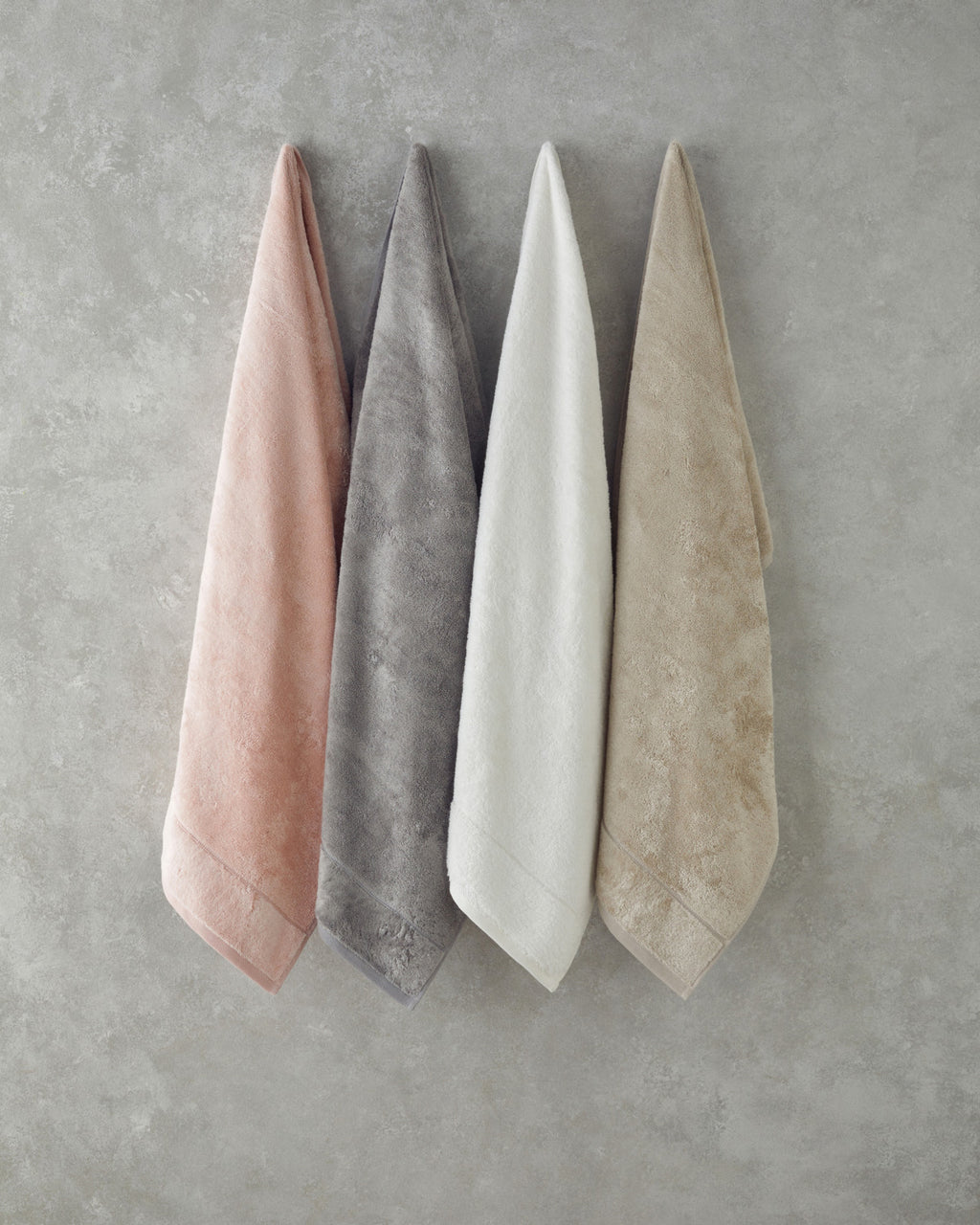 Leafy Bamboo Bath Towel 70x140 cm Pink (view 2)