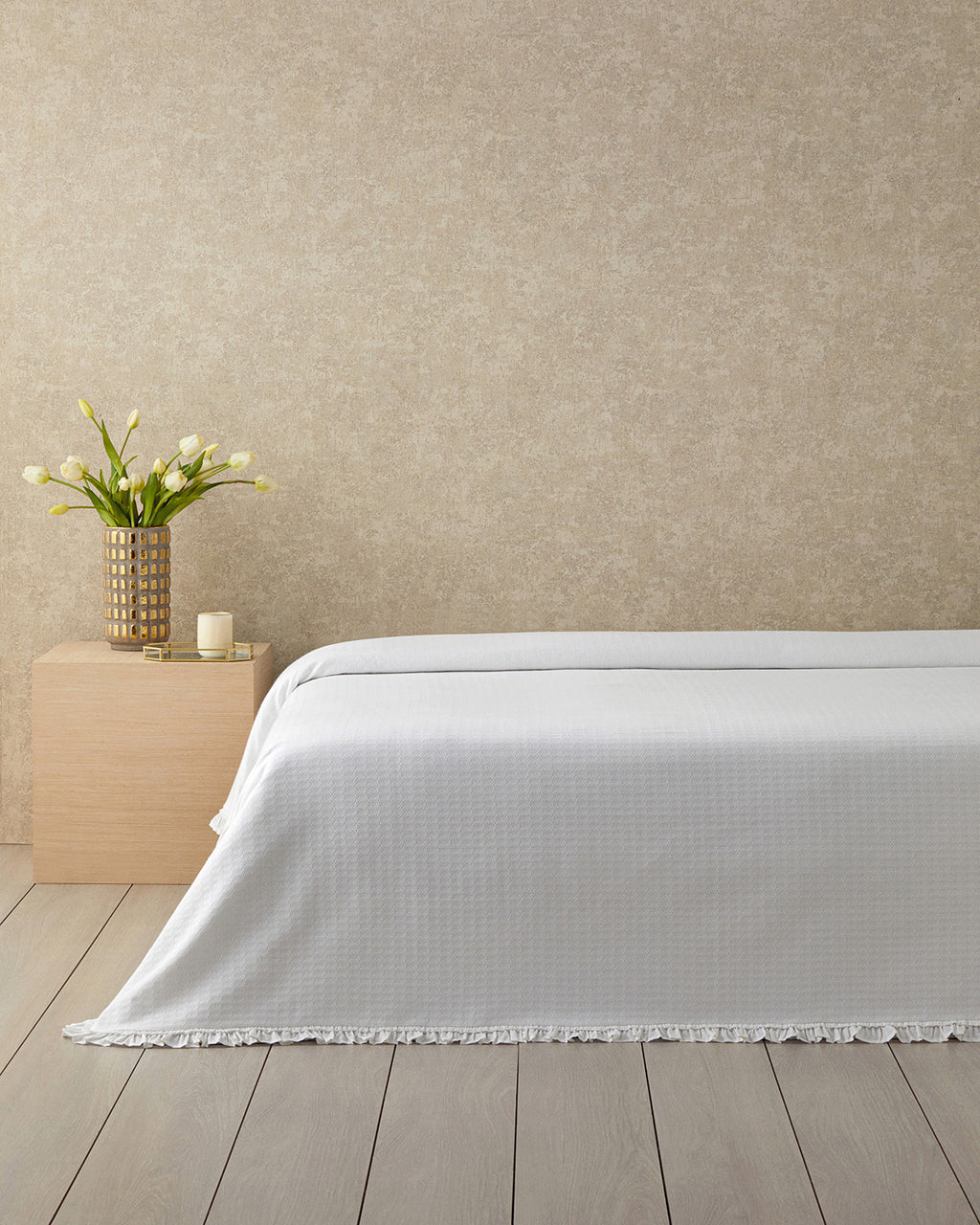 Cotton Double Ruffled Summer Blanket 200x220 cm White