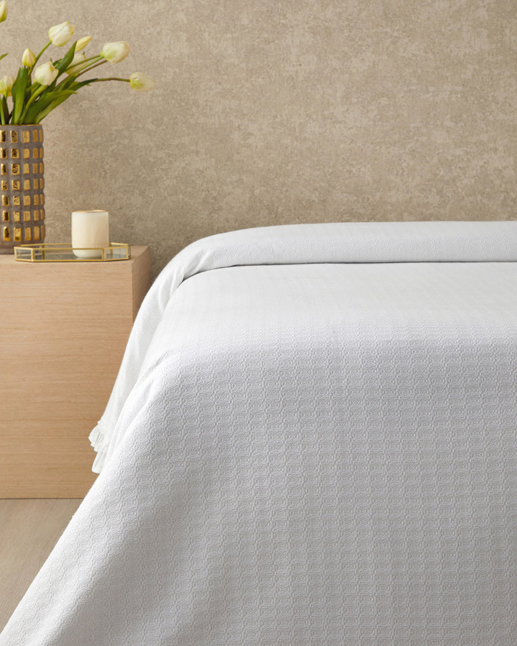 Cotton Double Ruffled Summer Blanket 200x220 cm White (view 2)