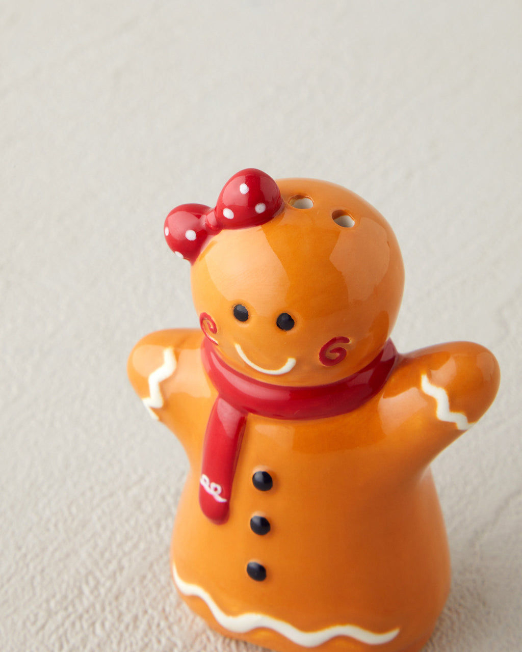 Gingerman Ceramic 2 pcs Salt and Pepper Shaker 7x8 cm Brown (view 3)