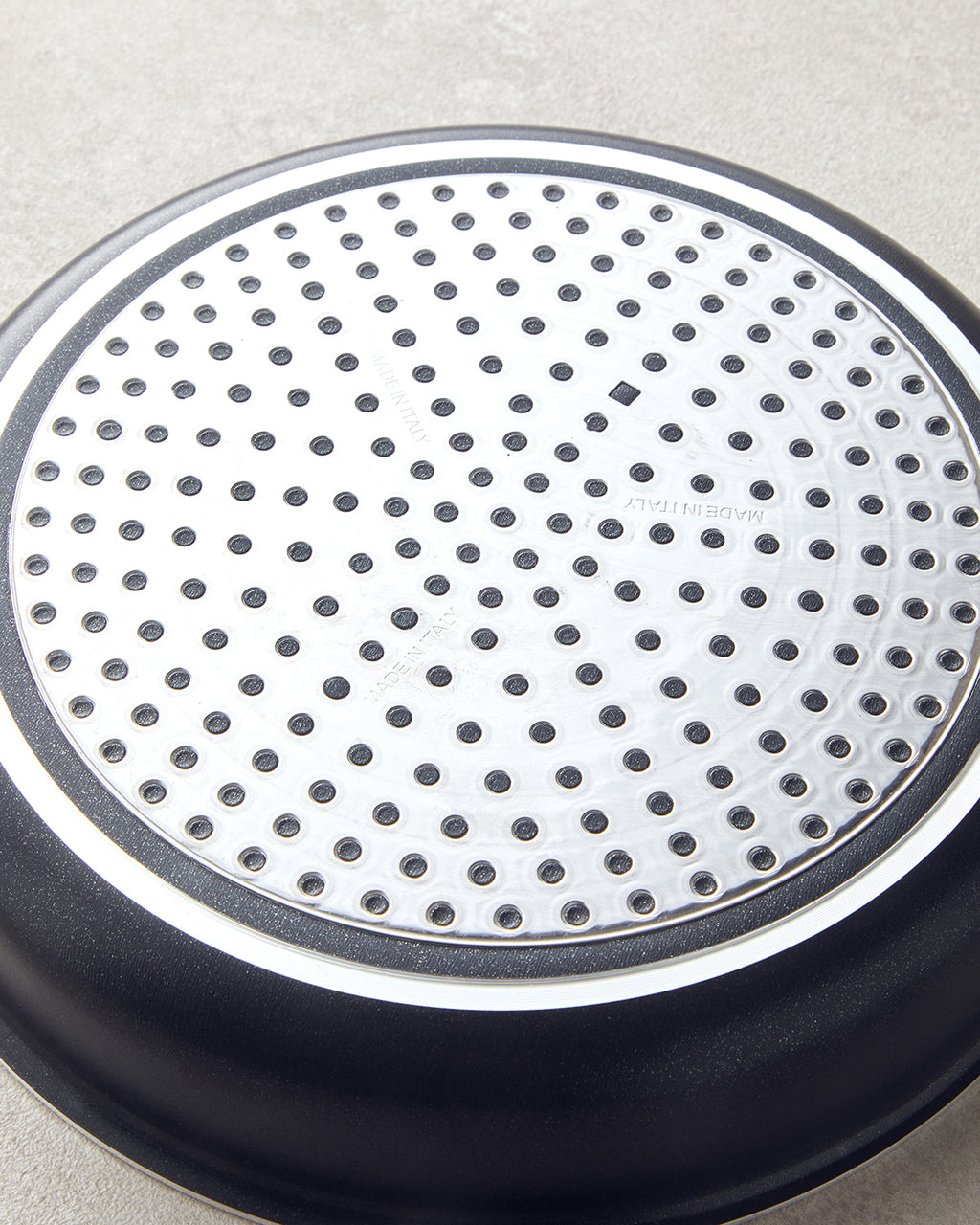 ClickEase Aluminum 5 Pieces Pot Set 20-24-26 Black (view 8)