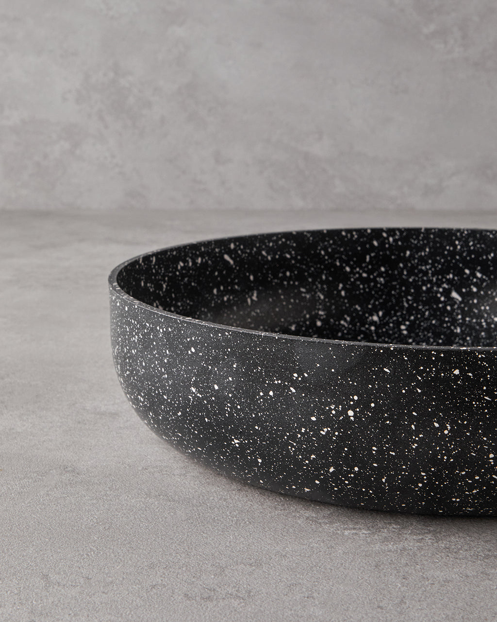 Granada Aluminum 5 Pieces Pot Set 20-26-26 cm Black (view 4)