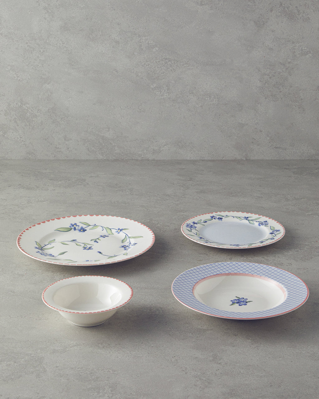 Dreamland Porcelain Table Set 24 Pieces, 6 Servings Pink - Blue (view 2)