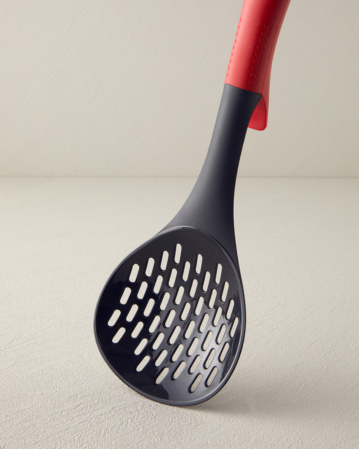 Amara Plastic Colander Strainer 32.5 cm Red (view 2)